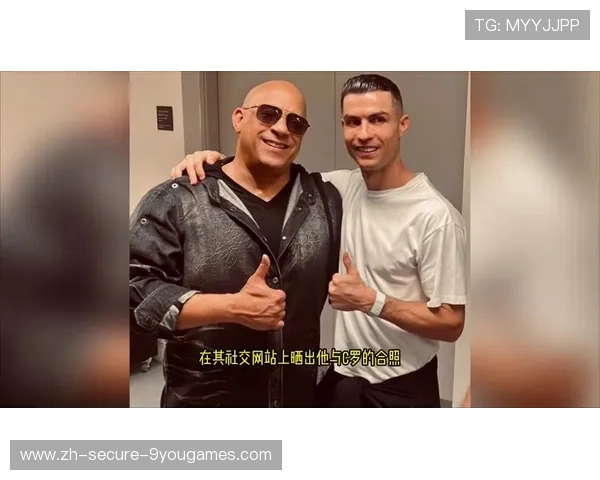 C罗新拍摄大片造型像电影反派